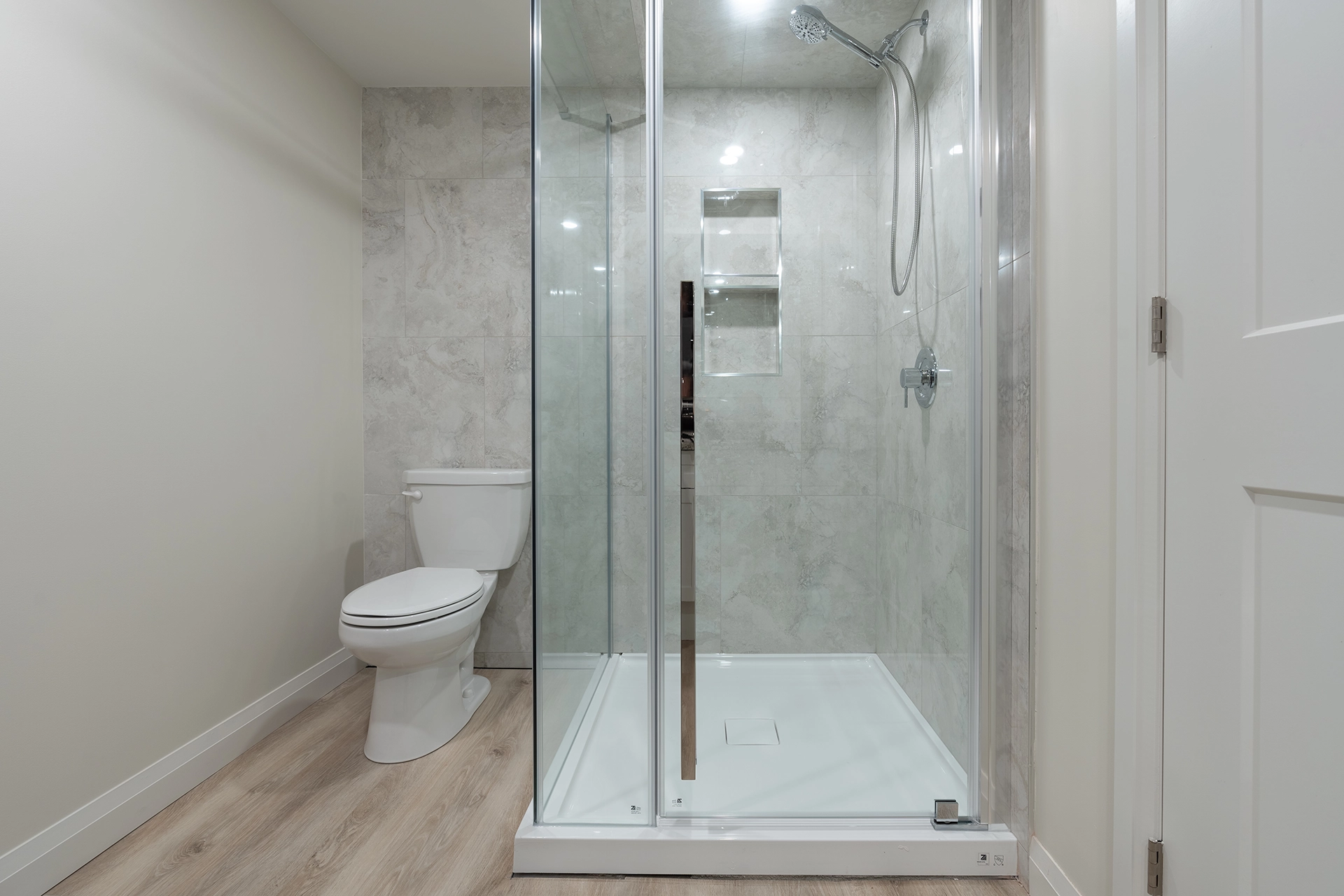 109 Biscay Rd-Interior-Unit 2-6 copy