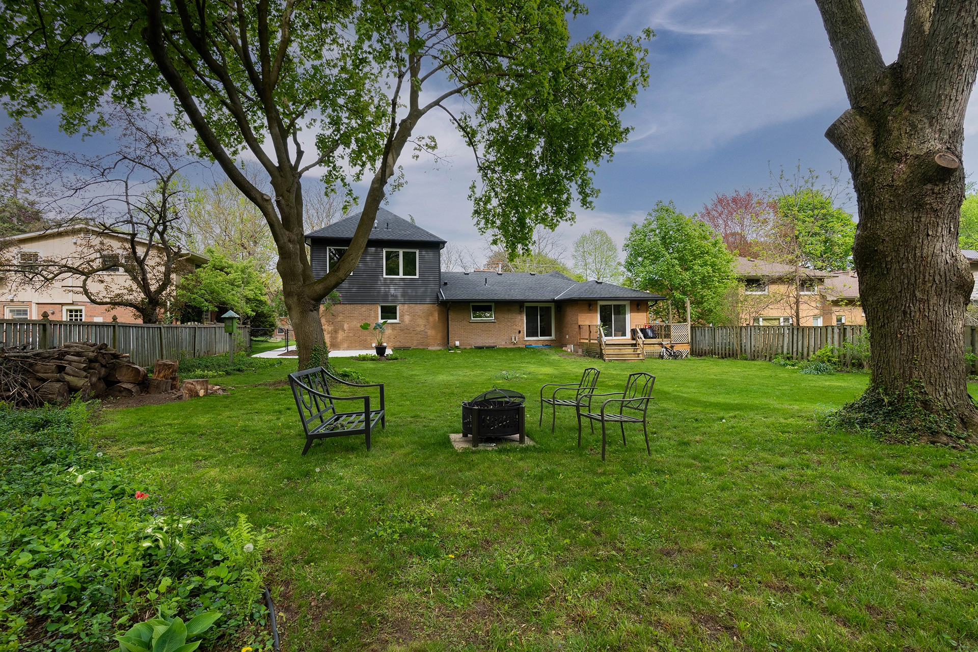 42 Bromleigh Ave-Exterior-31 copy