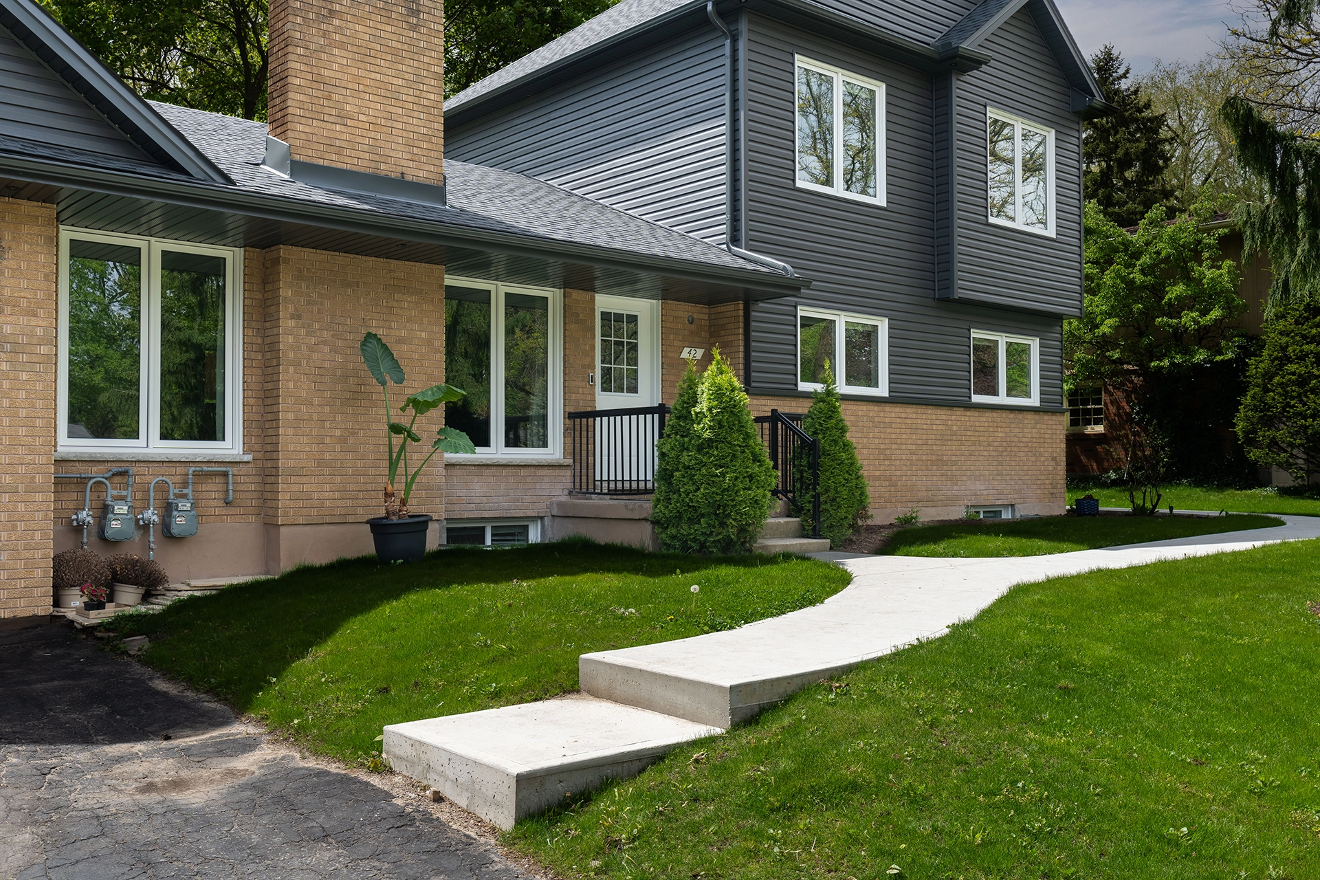 42 Bromleigh Ave-Exterior-8 copy