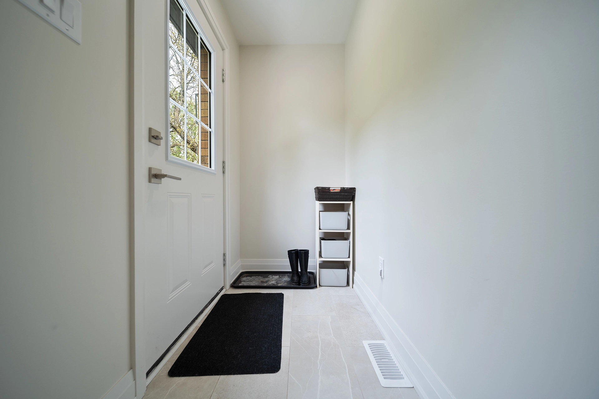 42 Bromleigh Ave-Interior-1 copy