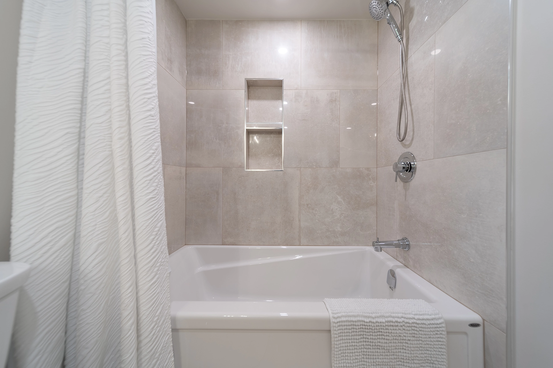 42 Bromleigh Ave-Interior-42 copy