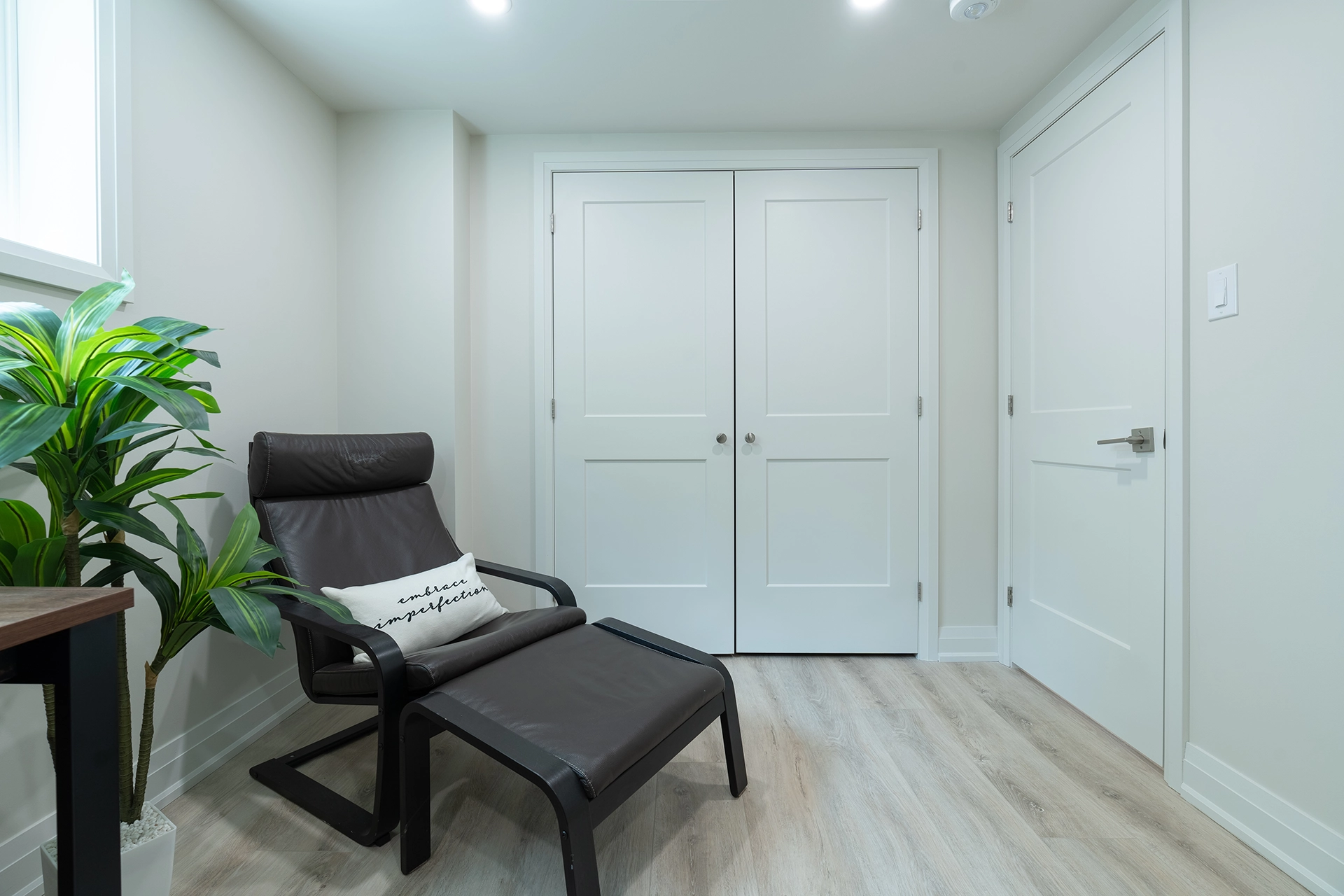 42 Bromleigh Ave-Interior-45 copy